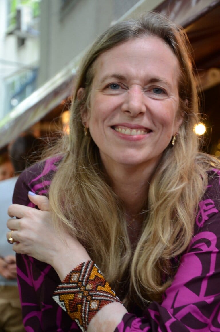 Flávia Lins e Silva